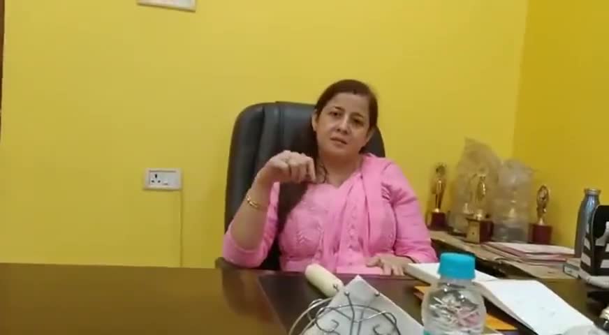 गोरखपुर: पिलर्स स्कूल#प्रिंसिपल का पैरेंट्स से तुच्छ व्यवहार#क्या सवाल पूछना गुनाह है।