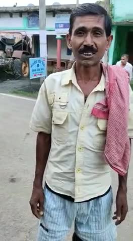 महागामा: रुंजी_पंचायत_सेवक #गंगाधर_साह ने ग्राम रुंजी के #देवराज_पंडित जी से #प्रधानमंत्री_आवास के नाम पर ₹10000 रूपये माँगा गया