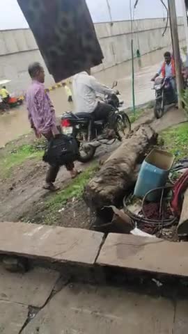 टोंकखुर्द: ना ही सरकार ना ही कलेक्टर ना हाईवे के ठेकेदारो को समझ आ रही है ये परेशानी #कोरोना ﻿#dewasnews #dewasnews
