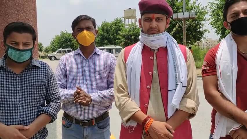 #सुशांत_सिंह_राजपूत ने आत्महत्या नहीं की, उनकी षड्यंत्र के तहत हत्या की गई है ।।
#कौशलेन्द्र #प्रताप #सिंह