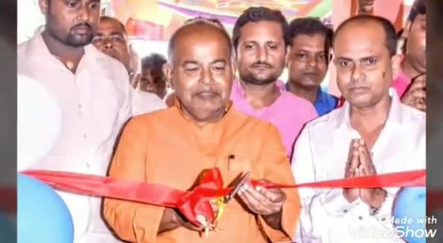 झूठी शान के परिंदे ही ज्यादा फड़फड़ाते हैं बाज़ की उडान में कभी आवाज़ नहीं होती
झांसे में न आयेगे
#नन्द कुमार राय जी को