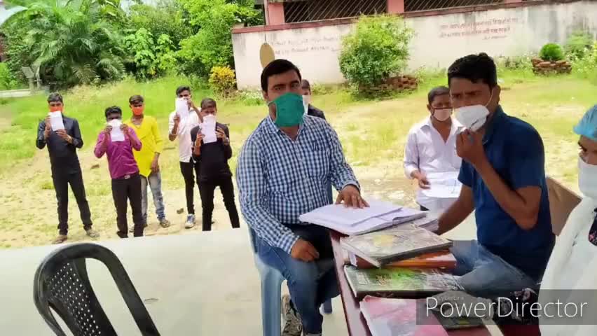सारवां: सारवां के KGBV क्वारंटाइन सेंटर से 2 बैच में 14 प्रवासी मजदूरों को किया गया डिस्चार्ज #प्रवासी #कोरोना