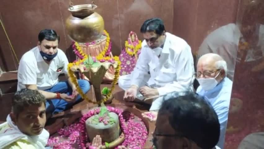 निम्बाहेड़ा: निम्बाहेड़ा में वर्षा की कामना को लेकर पूर्व मंत्री कृपलानी ने श्री ढाबेश्वर महादेव में किया जलाभिषेक #पूर्व_मंत्री