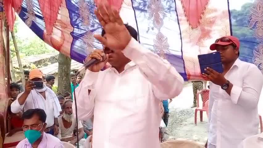टेढ़ागाछ: 10 करोड़ 27 लाख की लागत से बनेगी #टेढ़ागाछ प्रखंड में 6 सड़के 52 बहादुरगंज विधायक तौसीफ आलम ने किया 6 सड़कों का  #शिलान्यास