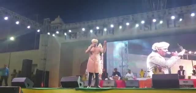 जस्सु खान लाइव इन कोटा दशहरा मेला 
#jasukhanlive #Bollywoodfolksufifusion #jasukhanfans #public #app #folkmusic