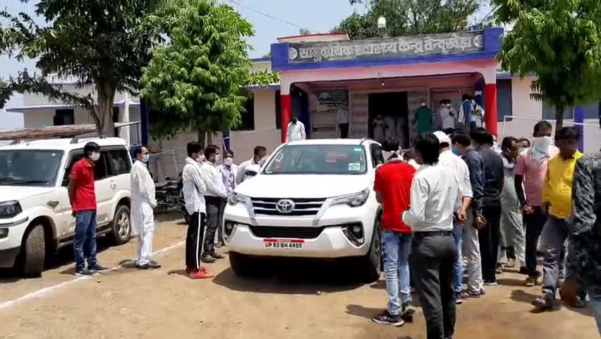 तेंदूखेड़ा: तेंदूखेड़ा सामुदायिक स्वास्थ्य केंद्र में दिल्ली से आए 2 युवकों को चेकअप के बाद किया गया क्वॉरेंटाइन #कोरोना #क्वॉरेंटाइन