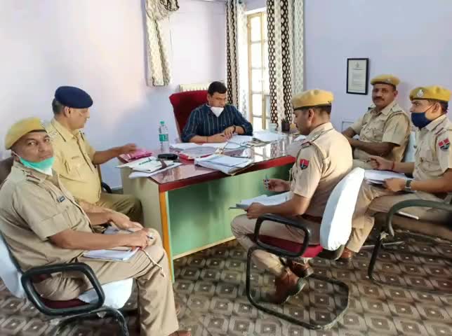 शाहपुरा: कोटपूतली एएसपी रामकुमार कस्वां ने ली क्राइम मीटिंग, लंबित मामलों के निस्तारण के दिए निर्देश #एएसपी