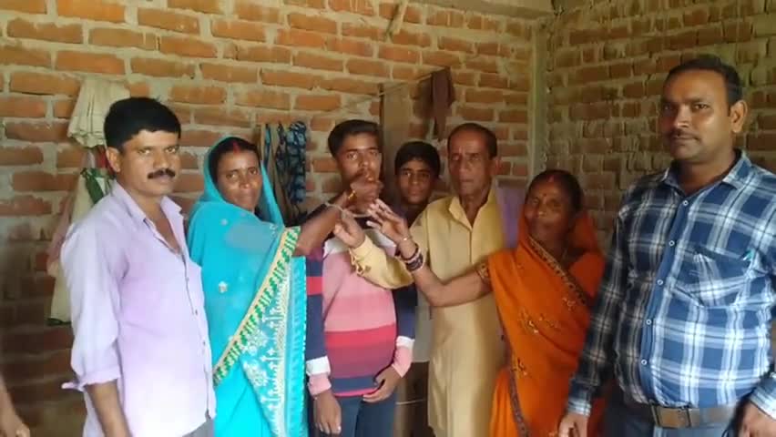 रमकंडा: रमकंडा प्रखंड के रहने वाले सुरेंद्र ठाकुर के पुत्र दिनेश कुमार ठाकुर 92.6 प्रतिशत अंक लाकर रमकंडा प्रखंड टॉपर बना
#टॉपर