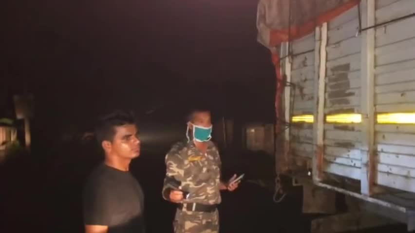 तिसरी: टिसरी थाना क्षेत्र के मुख्य सड़क पर पुलिस ने एसआई रोशन सिंह के नेतृत्व में रात में चलाया चेकिंग अभियान #si