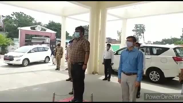 बदायूं: मंडलायुक्त रणवीर प्रसाद ने कलेक्ट्रेट में अधिकारियों के साथ की समीक्षा बैठक, दिए निर्देश #मंडलायुक्त
