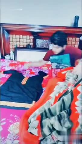 मेरठ: अब सजनी के बिना मन नहीं लगता #publicapp #funny #wife #husband