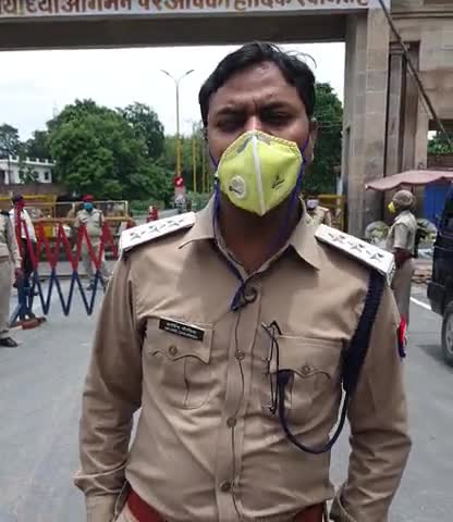 lockdown ka dusara din...jivan bachane ke liye sahyog karen..
#Ayodhyapolice