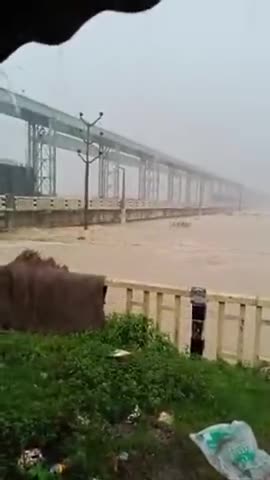 जयनगर: #कोशी बराज का दृश्य देखे।