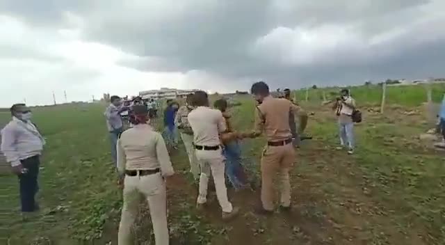 सिविल लाइन्स: MP पुलिस का बर्बरतापूर्ण रवैया
#mpgovernment #mppolice