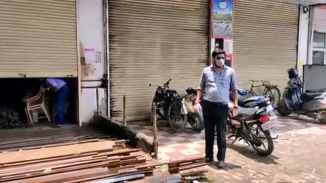 गोरखपुर: रोस्टर की अवहेलना करने वालों के विरुद्ध सिटी मजिस्ट्रेट का चला डंडा

#gorakhpurpolice