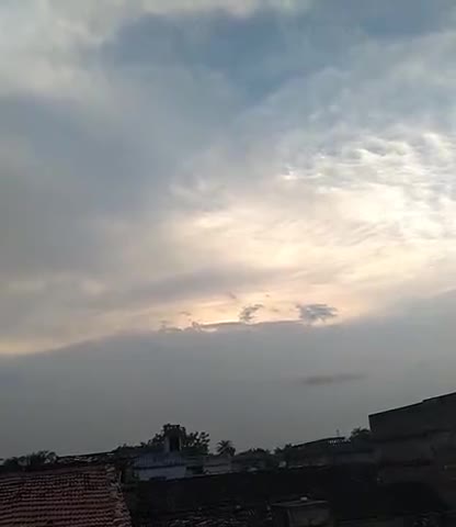 सराड़ा: लगातार दूसरे दिन क्षेत्र में हुई बारिश। काले गहरे बादल छाए ।
#JitendraPatel #semari #udaipur