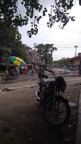 धौरहरा: मिनी लकडाउन का असर खमरिया पंडित में #खमारिया पण्डित#lackdown
