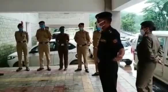 निहरी: कोरोना संकट के बीच जनता को जागरूक करने के लिए सड़कों पर उतरे एनसीसी कैडेट्स #कोरोना #एनसीसी
