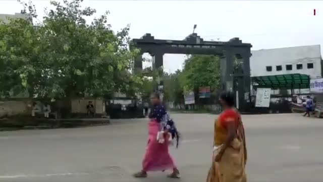 बिहार में कोरोना से लगातार बिगड़ते हालात , कबाड़ स्वास्थ्य व्यवस्था ने कमर तोड़ दिया है।
#bbchindi  की रिपोर्ट।