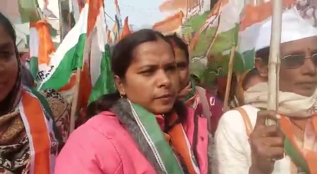 भाजपा सरकार में किचेन सामग्री में हो रहे मूल्यविरधी को लेकर #महिला_कांग्रेस अध्यक्षा डॉ रेणु यादव की टिम संघर्ष करते हुए