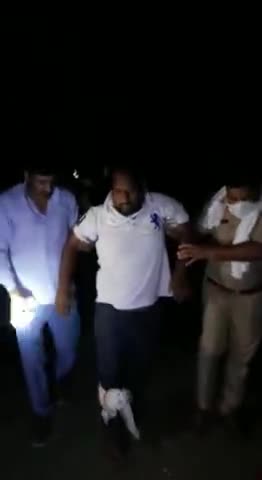 दादरी: बादलपुर पुलिस और बदमाशों के बीच हुई मुठभेड़ में पुलिस की दो गोली लगने से 2बदमाश घायल, तमंचा कारतूस और बाइक बरामद #मुठभेड़