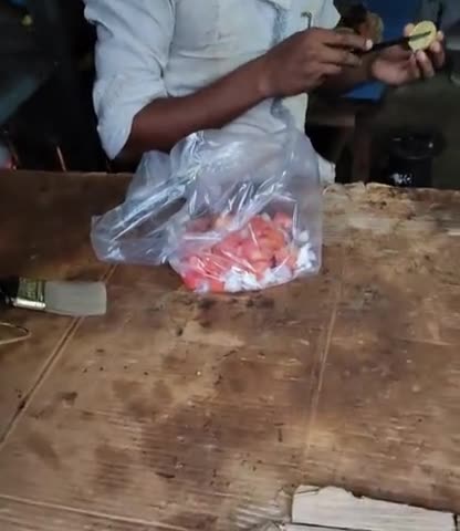 तिजारा: मार्केट में हो रही प्लास्टिक की पन्नी यूज
#tijara #rajasthanlockdown #rajasthan #market