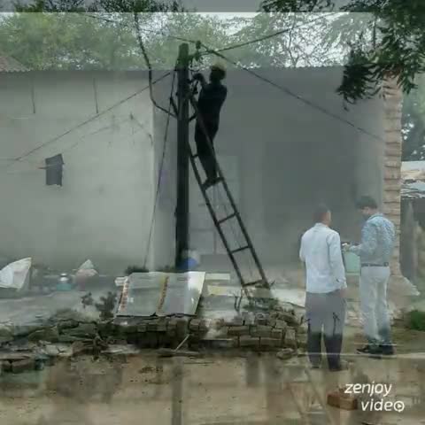 टोडारासिंह के चूली व लाखोलाई गांव में बिजली चोरी के 10 मामले पकड़ विभाग ने लगाया डेढ़ लाख का जुर्माना #अपराध #बिजली_चोरी