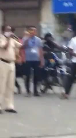 बंजरिया: ये देखिये बिहार पुलिस की आलर्ट वाली वीडियो ये वीडियो देखिये और अपने खाता को हैकिंग से बचाइए।#चम्पारण #बिहार#digitalstrik