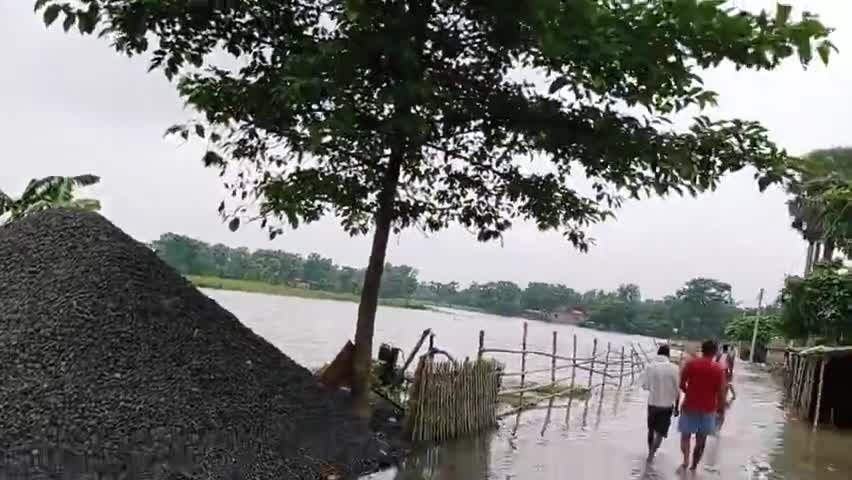 संग्रामपुर: Flood In Manglapur.
Sangrampur #biharflood2020