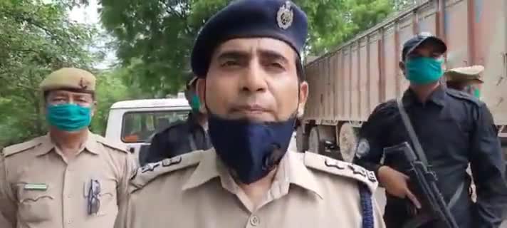 मिर्ज़ापुर: पड़री के नए थानाध्यक्ष होंगे वेंकटेश तिवारी, एसपी ने दी बड़ी जिम्मेदारी #एसपी #थाना_अध्यक्ष