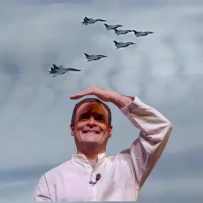 आसमान में राफेल गिनता पप्पुआ
#राफेल