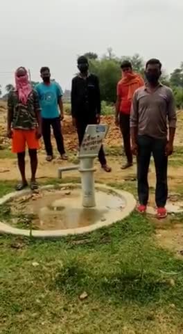 गावां: डूंगरिया गांव में पूर्व से निर्मित चापाकल को 15वें वित्त में दिखाकर पैसों के गबन करने का ग्रामीणों ने लगाया आरोप #गबन