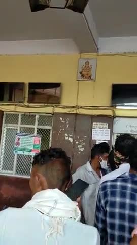 जयपुर: जोधपुर बस स्टैंड का हाल कोई social distence नहीं 
#कोरोना_वायरस #rajasthanlockdown ﻿#news18rajsthan #rajasthannews