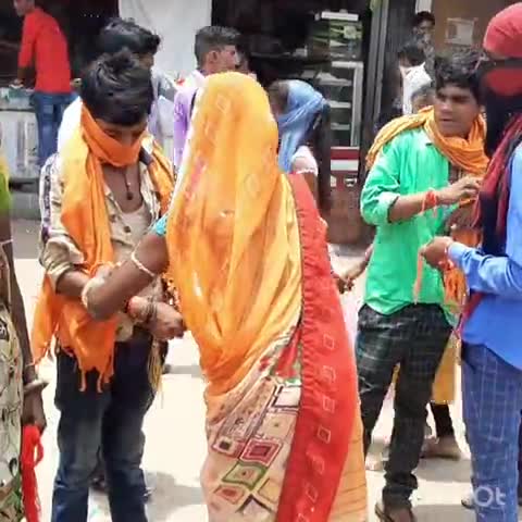 कोटड़ा: प्रखंड क्षेत्र के बाज़ार में हर्षोल्लास के साथ मनाया गया रक्षाबंधन पर्व, बहनों ने भाई की कलाई पर बांधी राखी #रक्षा_बंधन