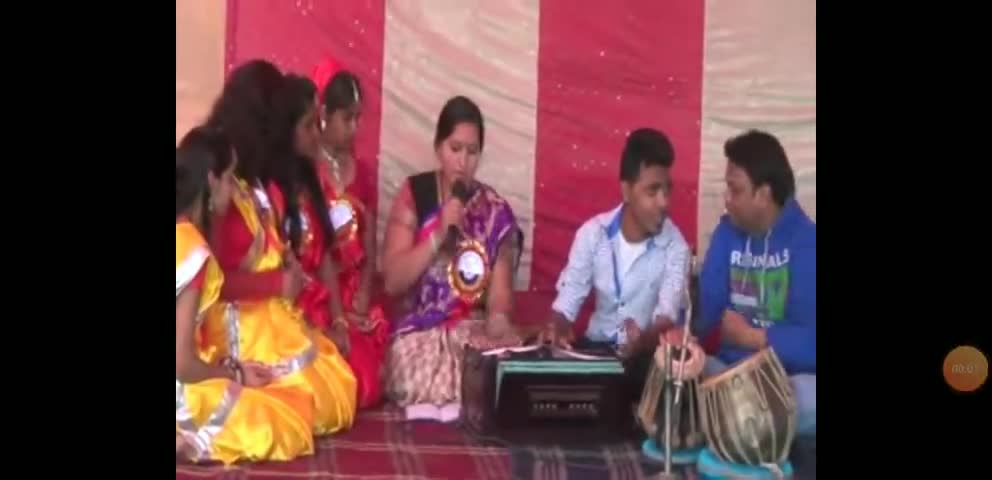 ओपनिंग सेरेमनी सदर ब्लॉक छपरा ( पुरानी यादों को शेयर कर रहीं हूँ जो स्वरचित गीत है। ) 01-03-2015
#मनरेगा #मे #काम
