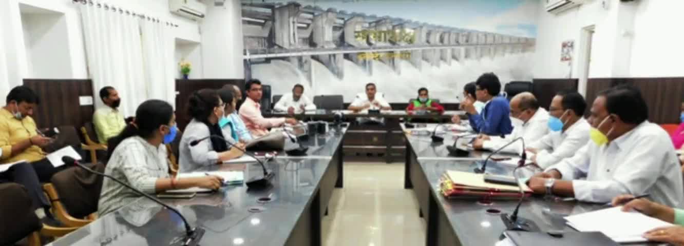 धमतरी: जिले में गोधन न्याय योजना को गंभीरता और पारदर्शिता से संचालित करने पर कलेक्टर ने दिया जोर #गोधन_न्याय_योजना