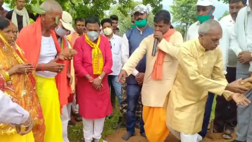 गिद्धौर: सिमरीया विधायक किसुन कुमार दास पहुंचे गिद्धौर, बारियातु में शिव मंदिर की रखी आधारशिला #विधायक #शिव_मंदिर