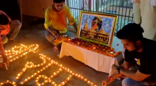 कल #आयोध्या मै #भूमि_पुजन क शुभ अवसर पर #राष्ट्र_चेतना_मिशन की टीम ने मनाया #दीपोत्सव.... ﻿