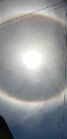 बरेली: AAJ #AASMAN ME #SURAJ OR #BADAL NE MIL KAR BANAYA #CIRCLE