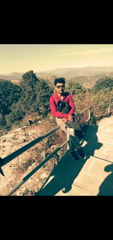 आज का दिन हमारे लिए बहुत ही खास है क्योंकि आज हमारा जन्म दिवस है...😘  #खुशियां