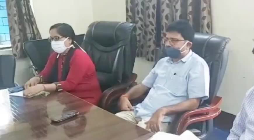 चंदनकियारी: डीडीसी ने चंदनकियारी बीडीओ को प्रतिदिन 400 मनरेगा मजदूरों की डिमांड जेनरेट करने का दिया निर्देश #ddc #bdo