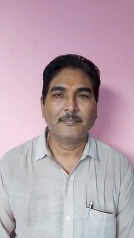 हेड केभीके, डा द्विवेद भोजपुर #icarindia ने #मक्का में फाल आर्मी वर्म #कीट के लक्षण नुकसान एवं  नियंत्रण की जानकारी दी ।