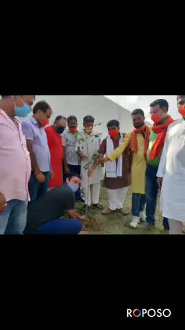 #पृथ्वी_दिवस के अवसर पर सहरसा भाजपा कार्यालय में वृक्षारोपण करते पूर्व विधायक डॉ आलोक रंजन जी ।