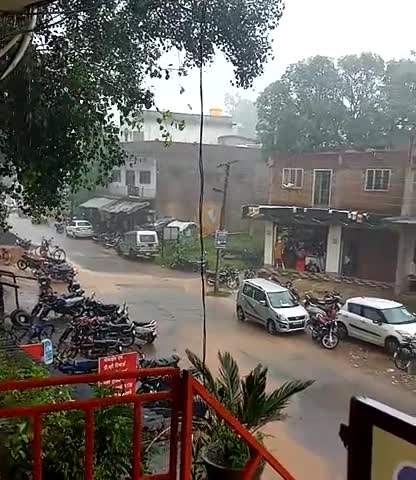 रामानुजनगर: Ramanujnagar me Bhari Barsat Ho Rahi Hai  (10/08/2020)
#gov #pani #barsat #ramanujnagar #kishan