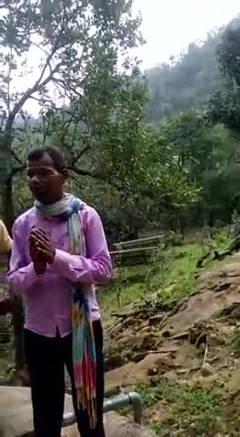 ओडगी: गांव बैजनपाठ में पानी के लिए दर-दर भटक रहे हैं ग्रामीण, नदी-नाले का पानी पीने के लिए हैं मजबूर #जलसमस्या