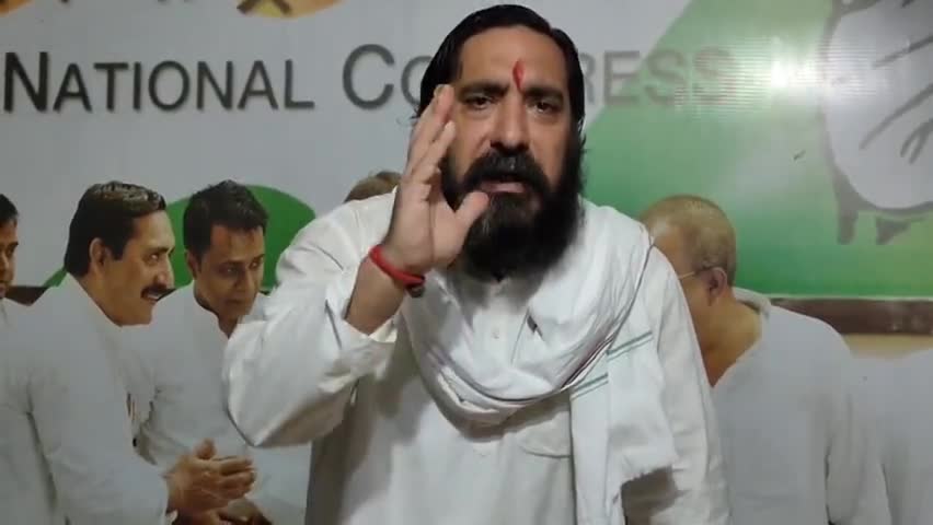 #जनाब राहत इंदौरी साहब को हम मेहनतकश कामगारों की ओर से शत् शत् नमन... ताउम्र आपकी शख्सियत हमारी जेह़न में जिन्दा रहेंगी