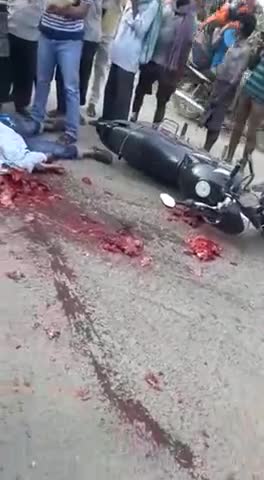 बक्सर: dhansoi के Allahabad बैंक में काम करने वाले एक बैंक मैनेजर को देहरी अनसन मे accident होने कारण हुआ मौत।video#news2020