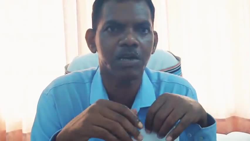 डुमरी: कोरोना काल के चलते डुमरी के बीडीओ लगातार कर रहे हैं जरूरतमंदों की मदद #publickehero