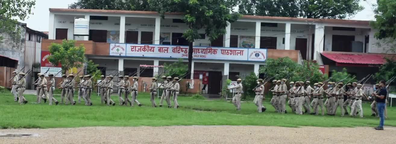 ऊना: राजकीय माध्य. पाठशाला में होने वाली जिला स्तरीय स्वतंत्रता दिवस की तैयारियां जोरों पर है, परेड की रिहर्सल जारी #15_अगस्त