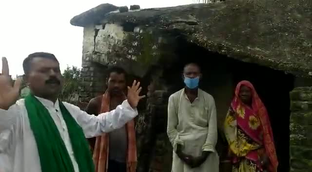 मधुबनी: 31 #हरलाखी #विधानसभा
आज बेता परसा पंचायत के मुसरी टोल में जनसंपर्क अभियान ,
भावी राजद प्रत्याशी #विजय #मार्शल जी,
मौके प